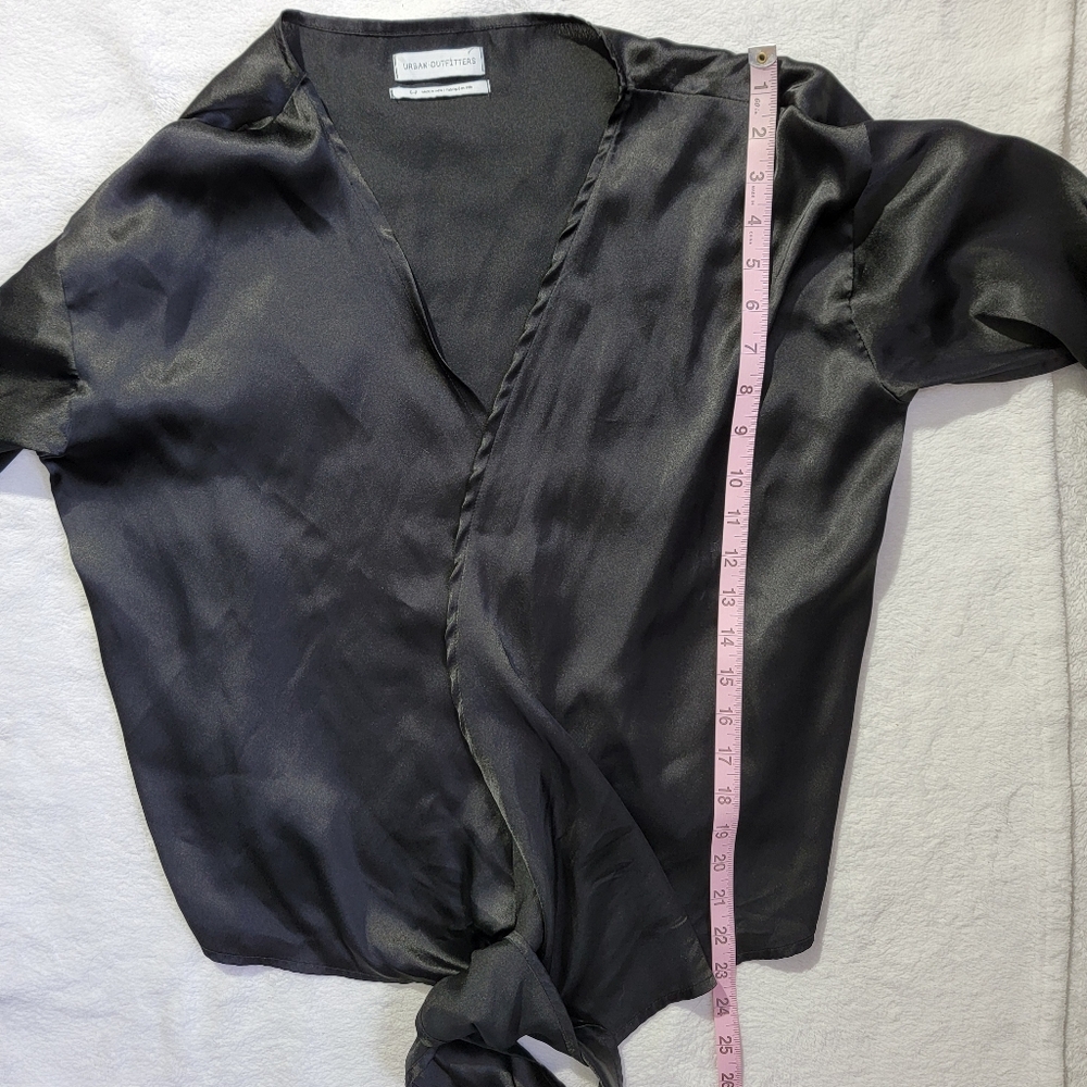 Urban Outfitters Black Satin Tie Front Nicole Blouse Flare Sleeve Deep V Size S - Picture 13 of 14